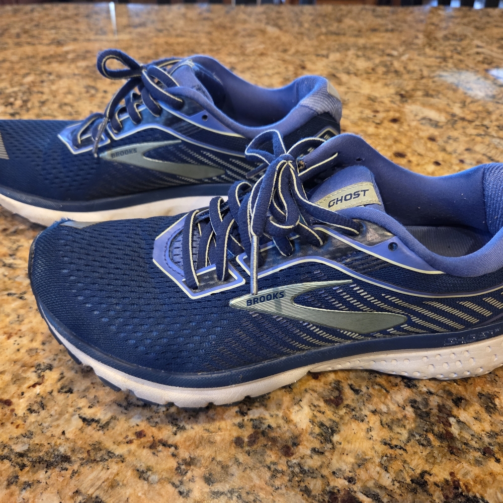 Brooks Ghost Navy and Light Blue Sneakers